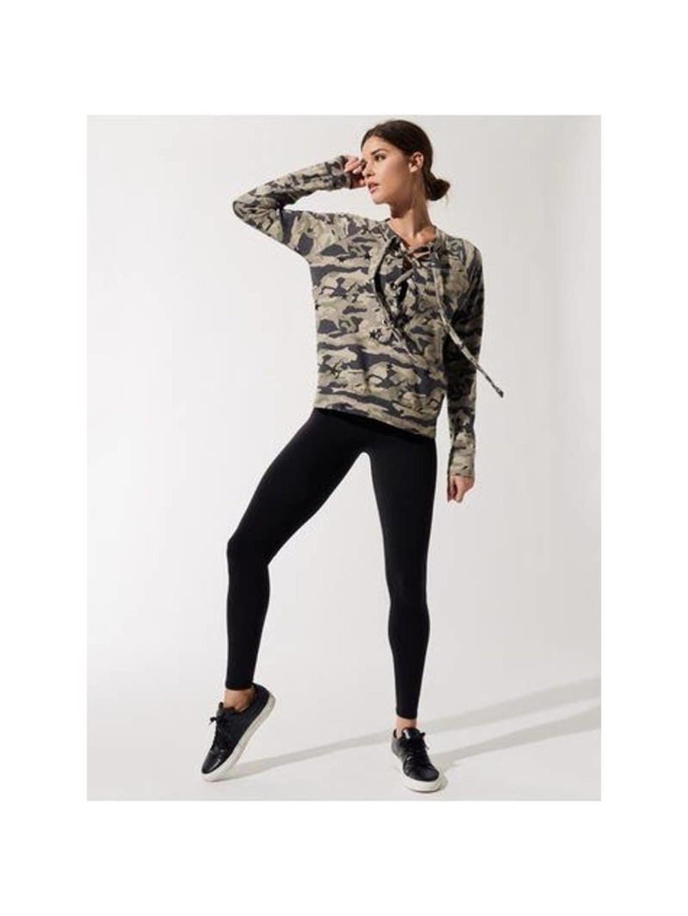 Monrow Lace Up Sweatshirt Women Medium Green Good Camo with Star Print